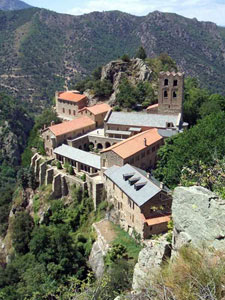 France-Pyrenees-Follow the GR10 in the Pyrenees